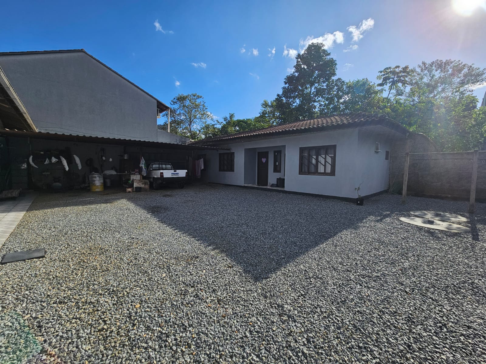 Imagem Casa de esquina com 3 dormitórios + edícula no bairro João Pessoa em Jaraguá do Sul