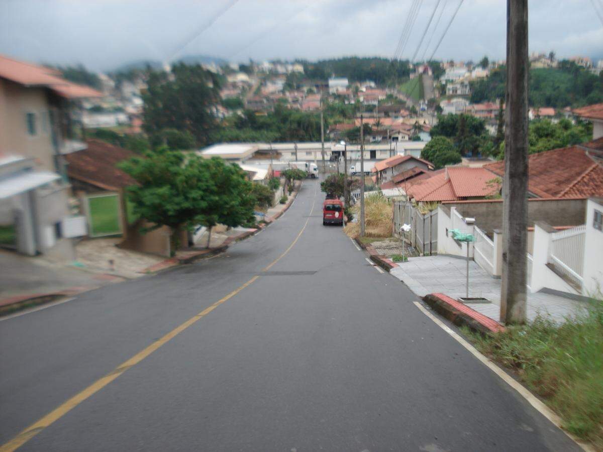 Imagem Casa à venda, 8 quartos, 4 vagas, Barra do Rio Molha - Jaraguá do Sul/SC