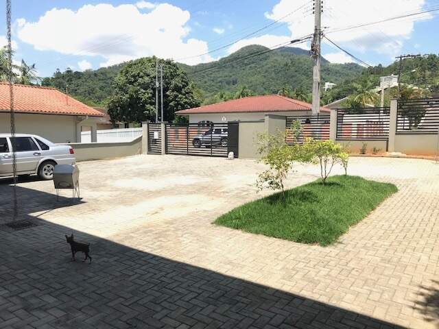 Casa à venda, 2 quartos, 2 suítes, 2 vagas, Barra do Rio Molha - Jaraguá do Sul/SC