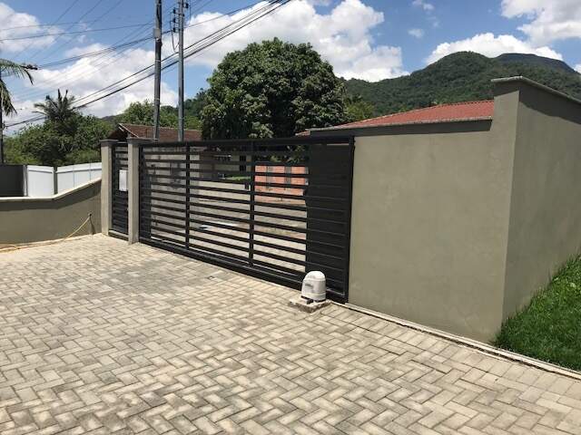 Imagem Casa à venda, 2 quartos, 2 suítes, 2 vagas, Barra do Rio Molha - Jaraguá do Sul/SC
