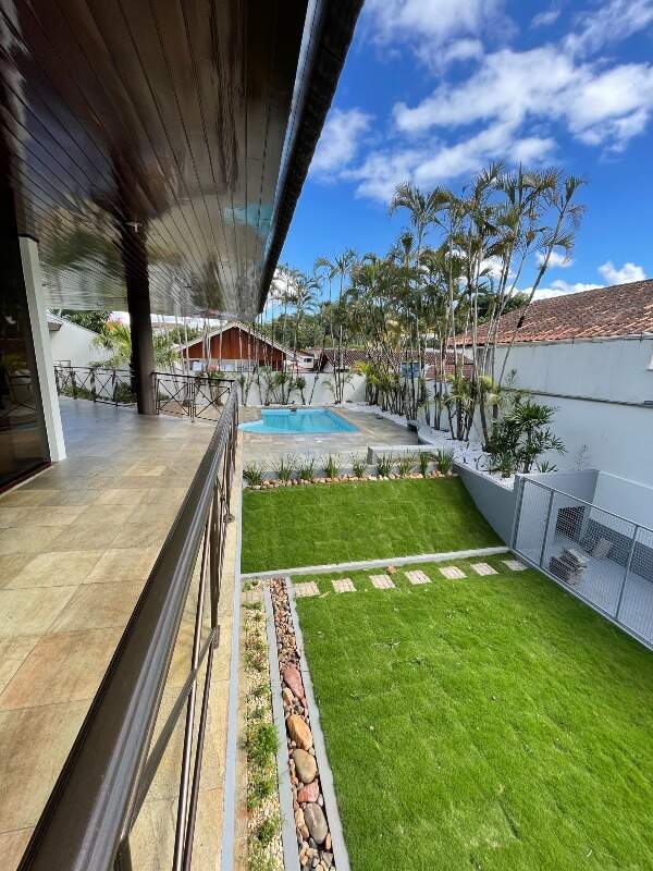 Imagem Casa à venda, 1 quarto, 3 suítes, 4 vagas, Vila Lenzi - Jaraguá do Sul/SC