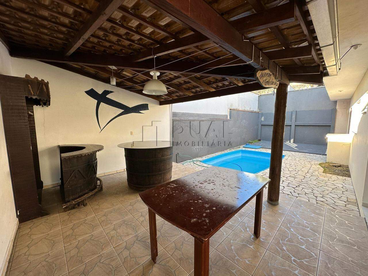 Imagem Casa com piscina a venda no bairro Amizade em Jaraguá do Sul