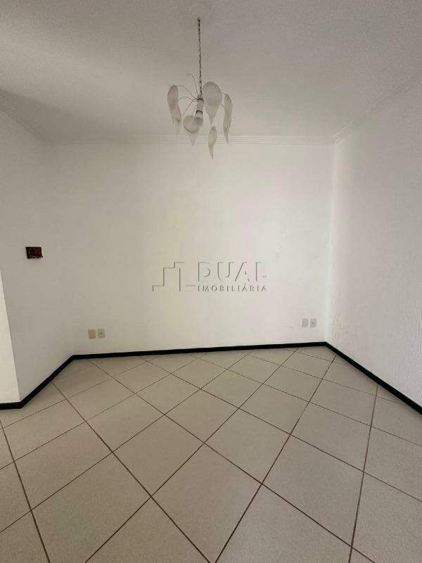 Imagem Casa com piscina a venda no bairro Amizade em Jaraguá do Sul