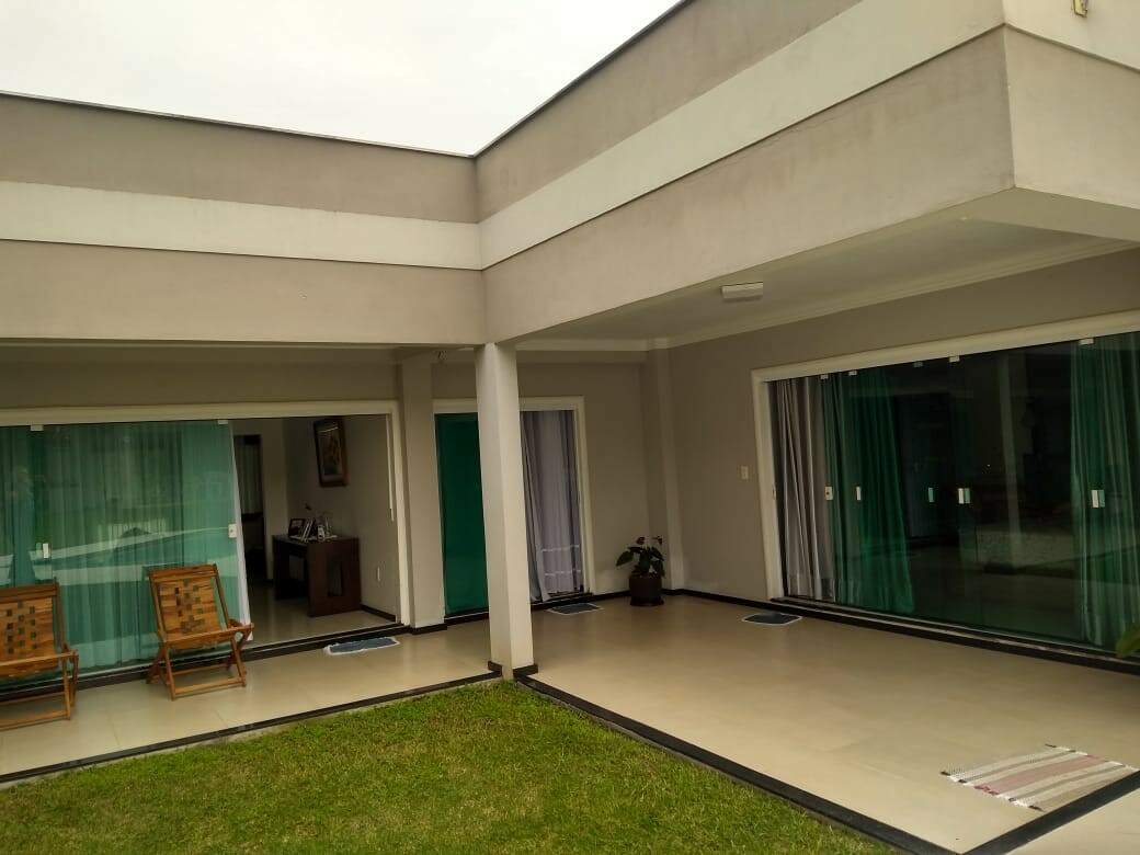 Imagem Casa à venda, 1 quarto, 2 suítes, 5 vagas, Imigrantes - Guaramirim/SC