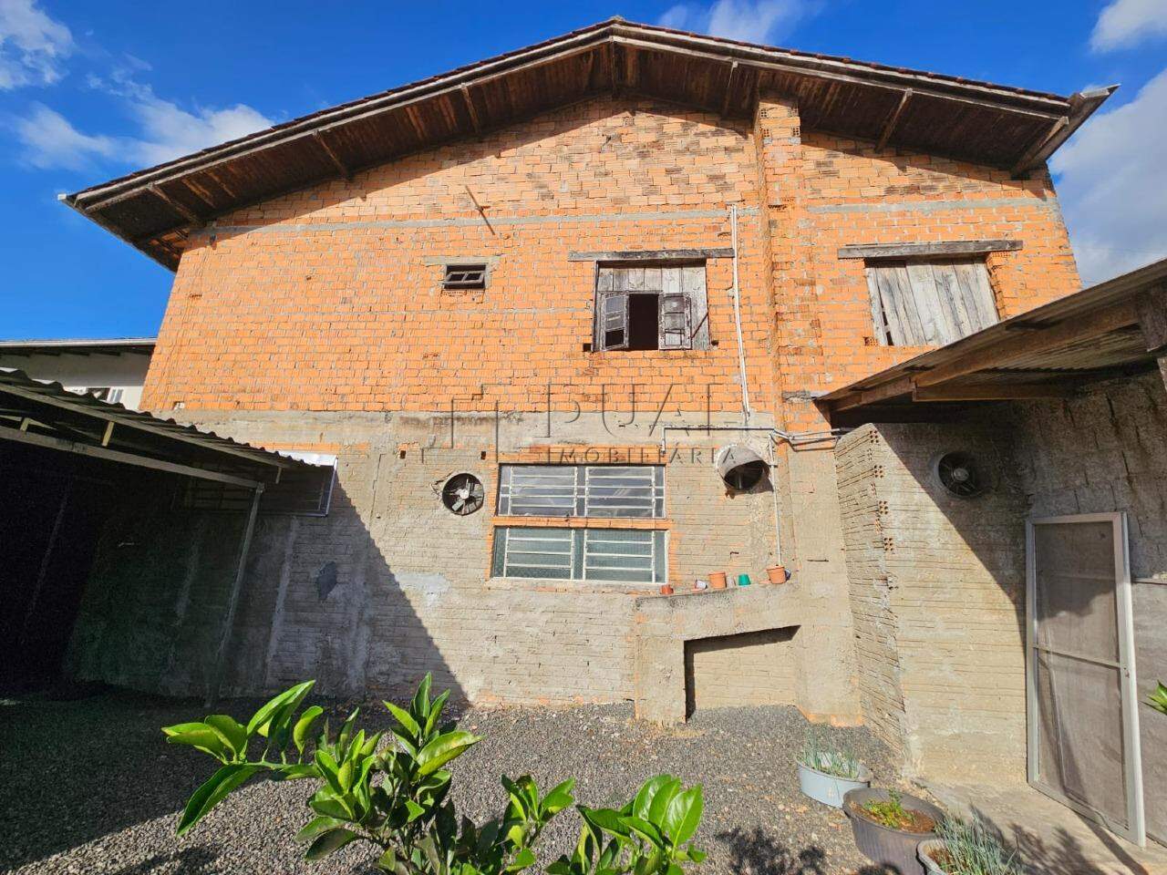 Imagem Sobrado residencial e comercial no bairro Tifa Martins