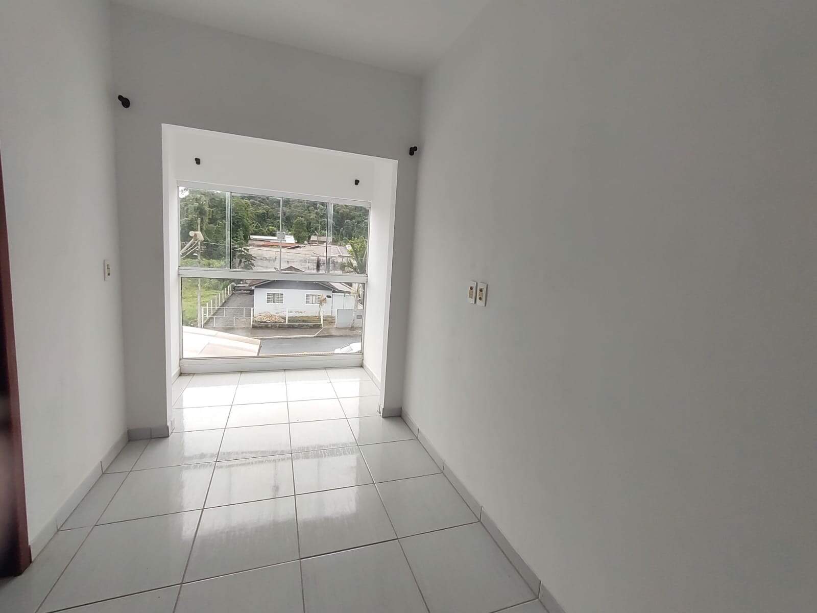 Imagem Apartamento semimobiliado à venda em Jaraguá do Sul.