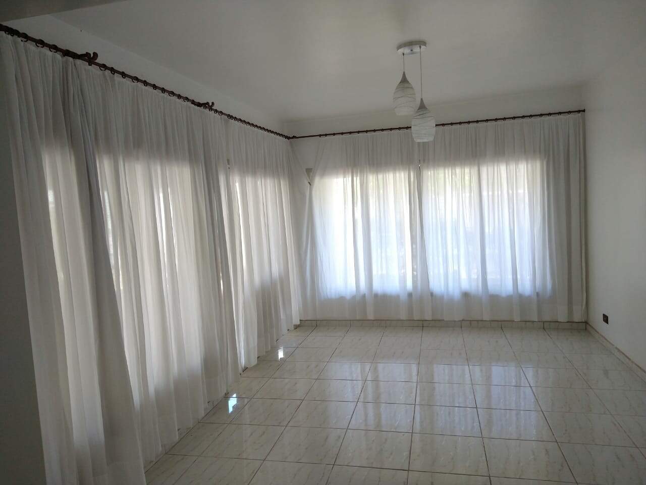 Imagem Casa à venda, 3 quartos, 1 suíte, 3 vagas, Água Verde - Jaraguá do Sul/SC