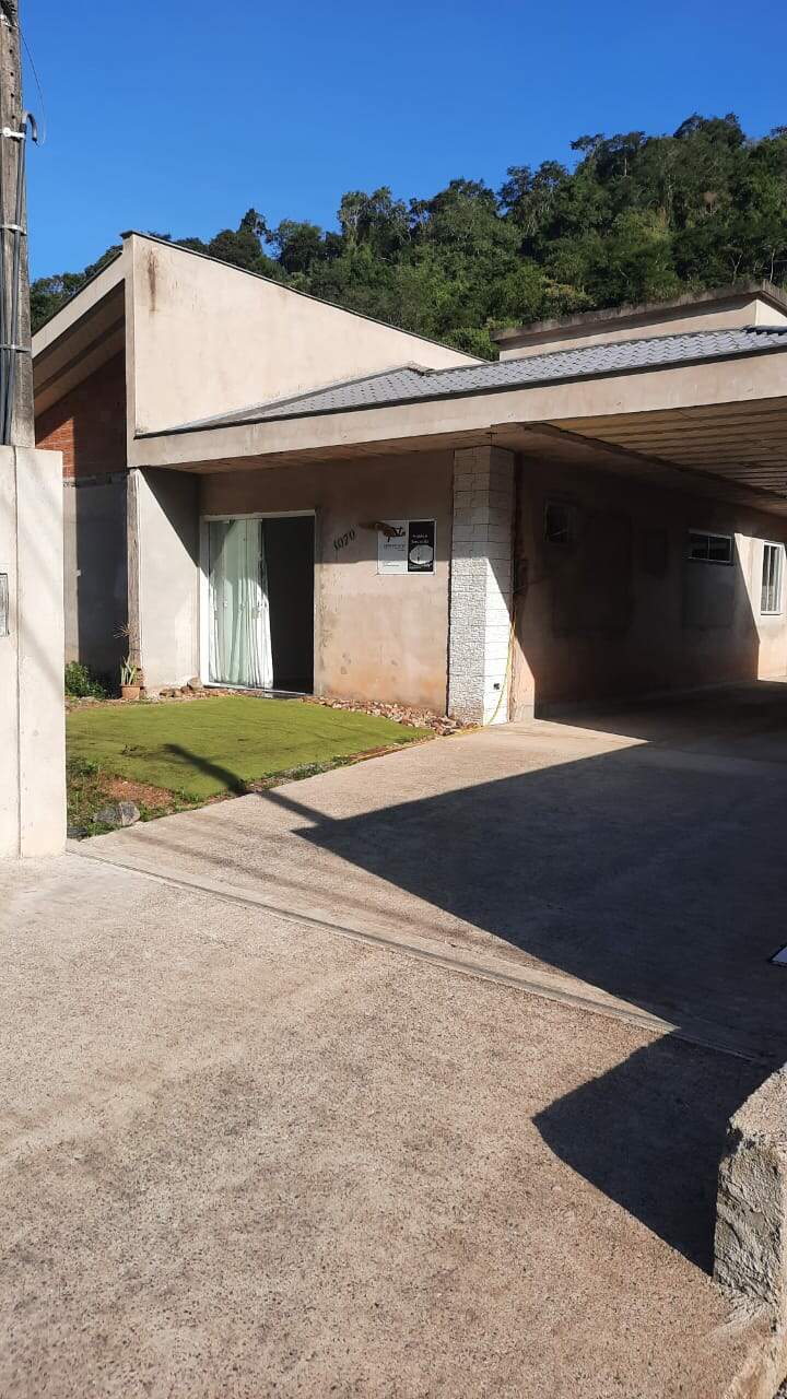 Imagem Casa à venda, 3 quartos, 1 suíte, 2 vagas, Barra do Rio Cerro - Jaraguá do Sul/SC