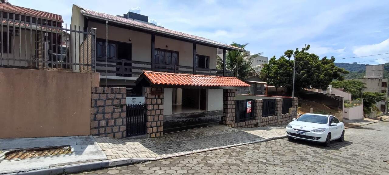 Imagem Casa à venda, 3 quartos, 1 suíte, Jaraguá 99 - Jaraguá do Sul/SC