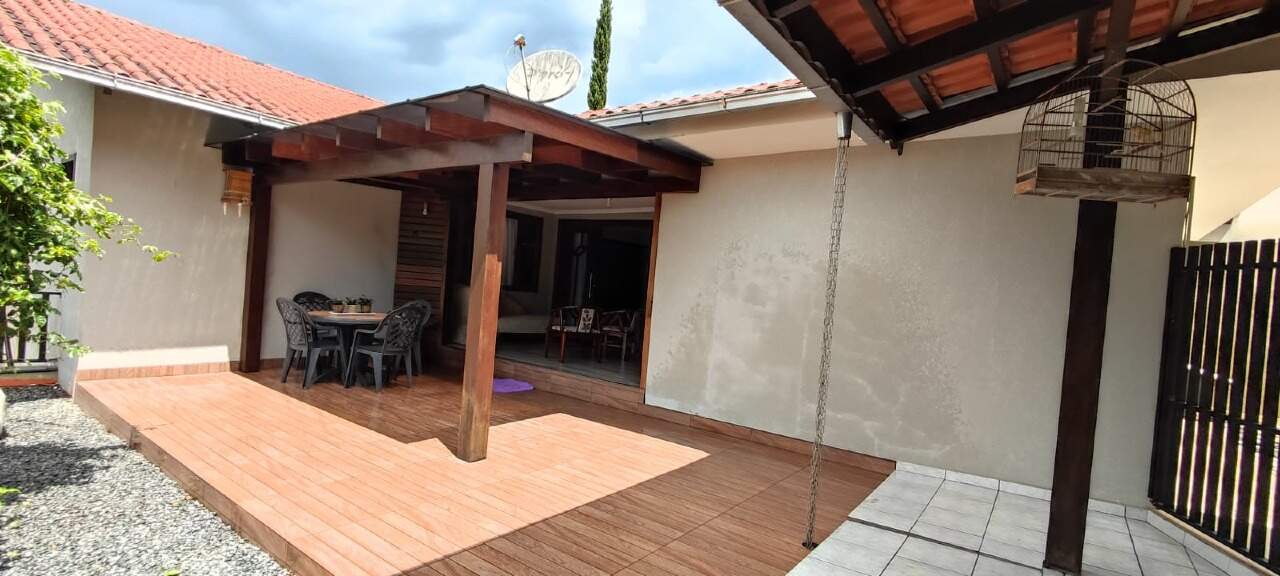 Imagem Casa à venda, 3 quartos, 1 suíte, Jaraguá 99 - Jaraguá do Sul/SC