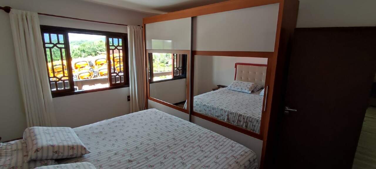 Imagem Casa à venda, 3 quartos, 1 suíte, Jaraguá 99 - Jaraguá do Sul/SC