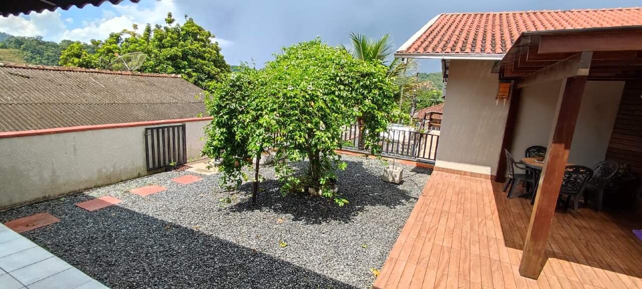 Imagem Casa à venda, 3 quartos, 1 suíte, Jaraguá 99 - Jaraguá do Sul/SC