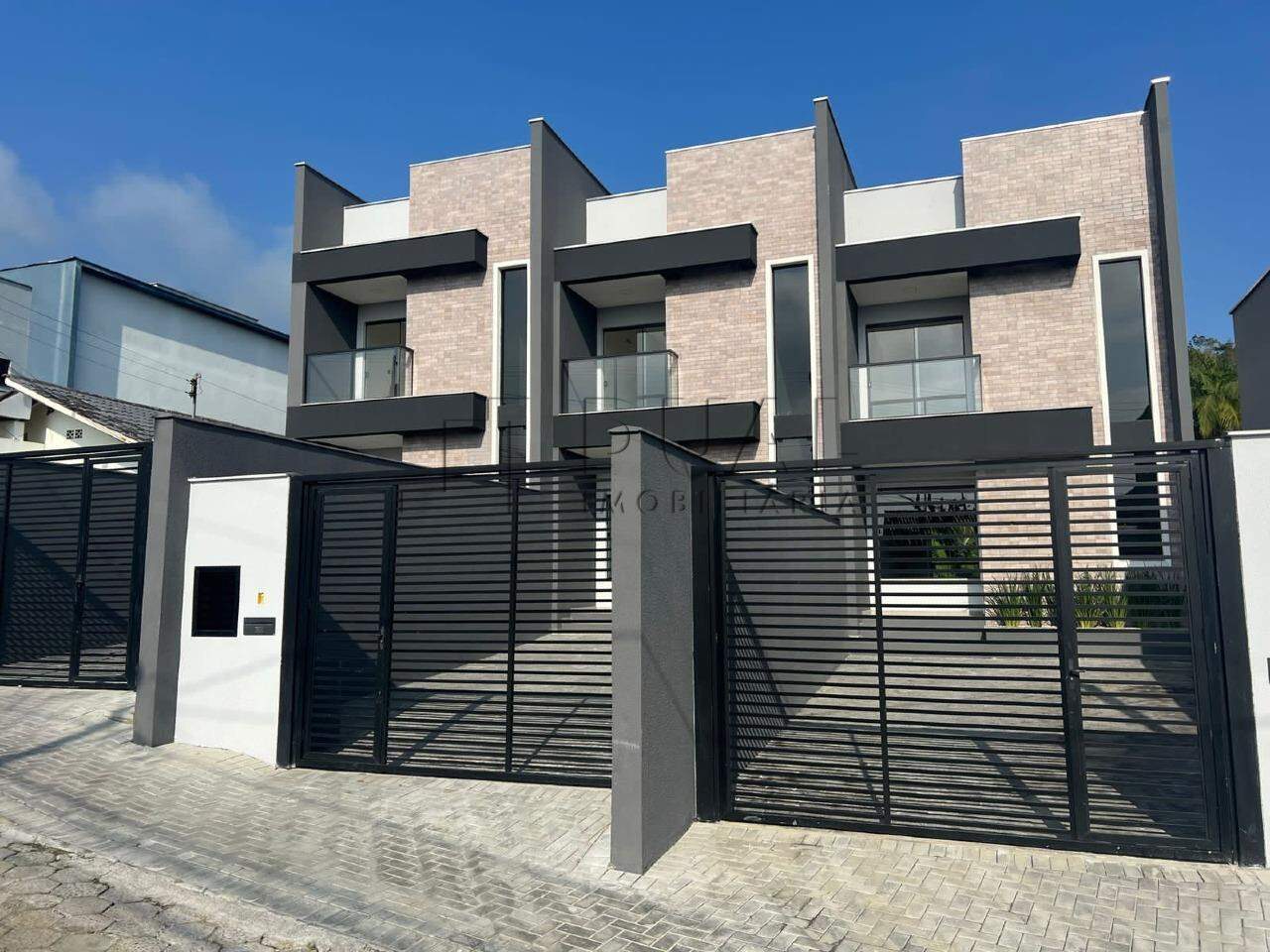 Imagem Geminado com 186,54m² à venda no bairro Ilha da figueira em Jaraguá do Sul