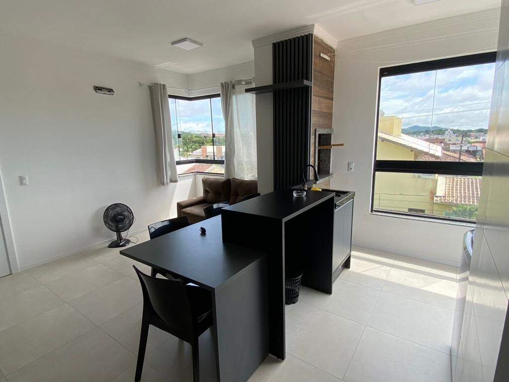 Imagem Apartamento Mobiliado com 61,00m² no Itacolomi em Balneário Piçarras/SC