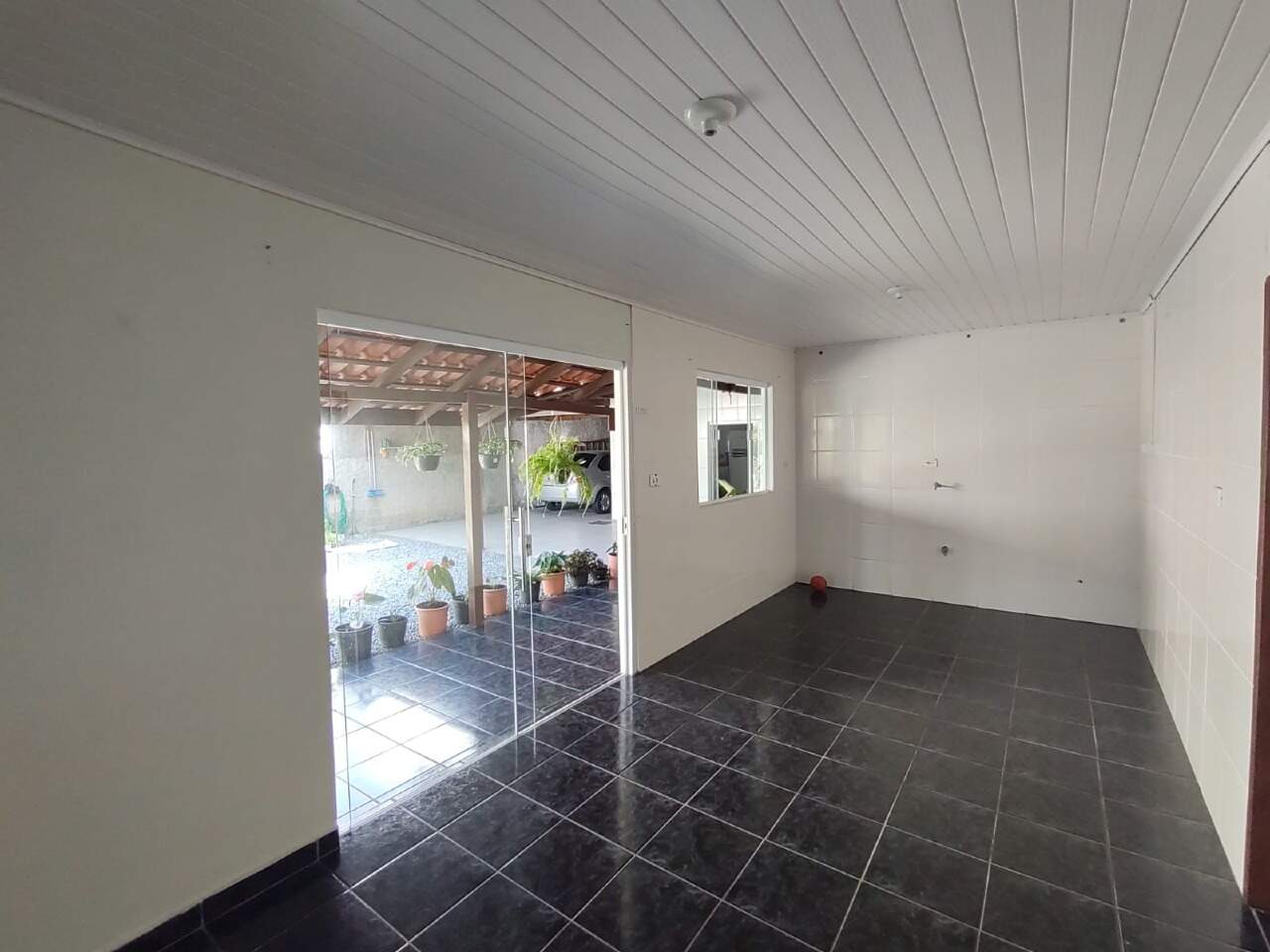 Imagem Casa à Venda na Ilha da Figueira em Guaramirim | 3 Quartos, Área de Festa e Edícula