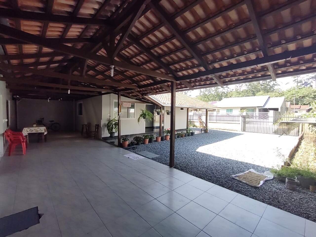 Imagem Casa à Venda na Ilha da Figueira em Guaramirim | 3 Quartos, Área de Festa e Edícula