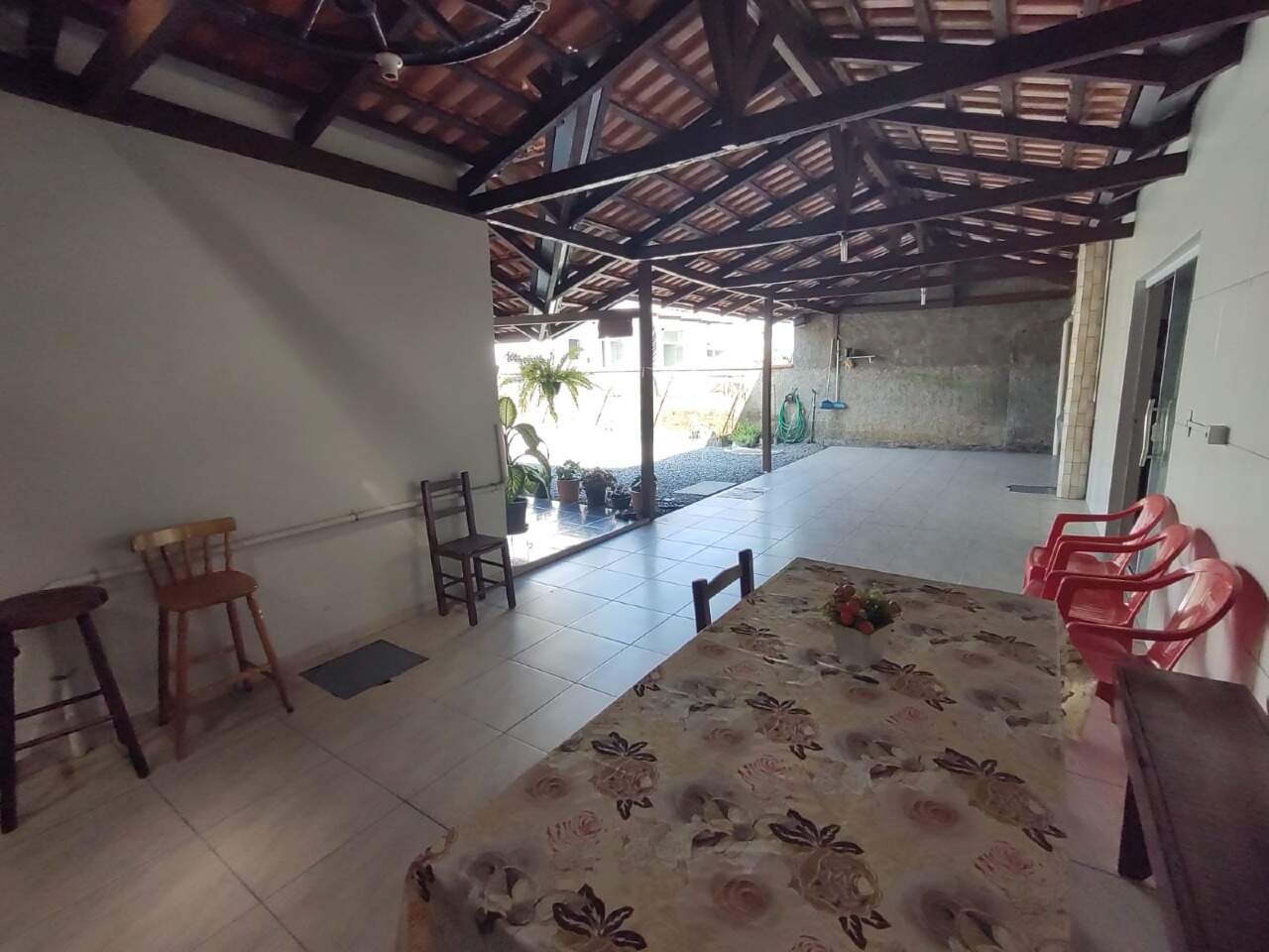 Imagem Casa à Venda na Ilha da Figueira em Guaramirim | 3 Quartos, Área de Festa e Edícula