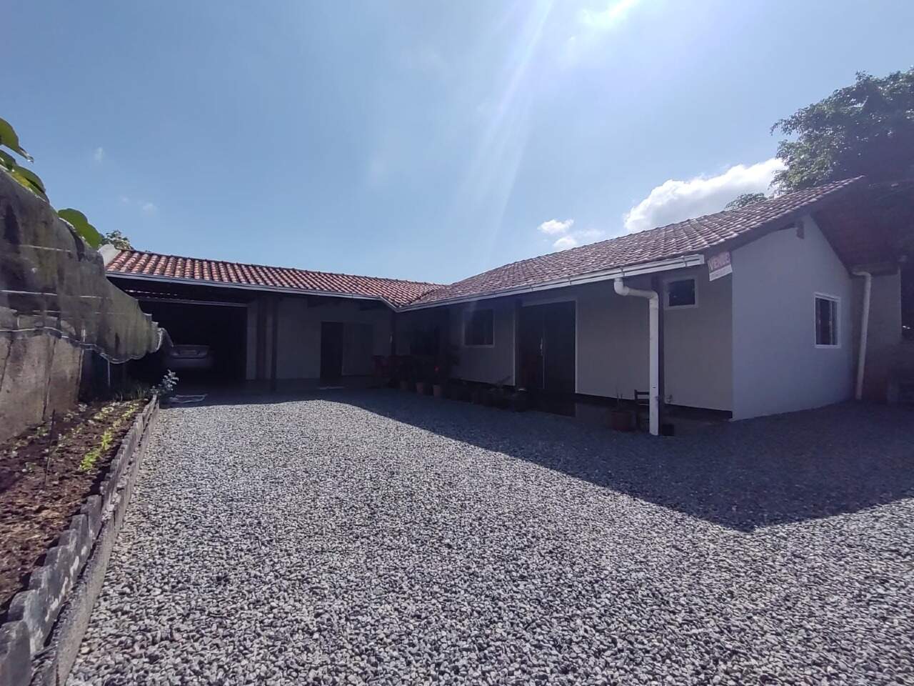 Imagem Casa à Venda na Ilha da Figueira em Guaramirim | 3 Quartos, Área de Festa e Edícula