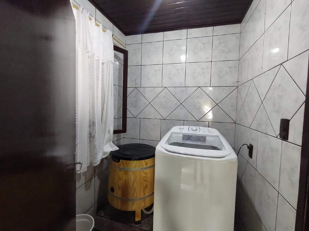 Imagem Casa à venda, 2 quartos, 1 suíte, 2 vagas, Ilha da Figueira - Jaraguá do Sul/SC