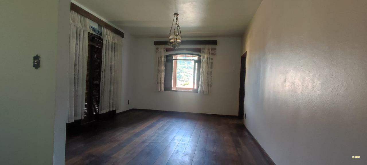 Imagem Casa à venda, 3 quartos, 1 suíte, 5 vagas, Vieira - Jaraguá do Sul/SC