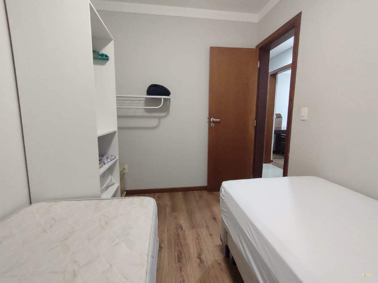 Imagem Apartamento semimobiliado com 3 quartos (1 suíte), 2 vagas de garagem no Baependi - Jaraguá do Sul/SC