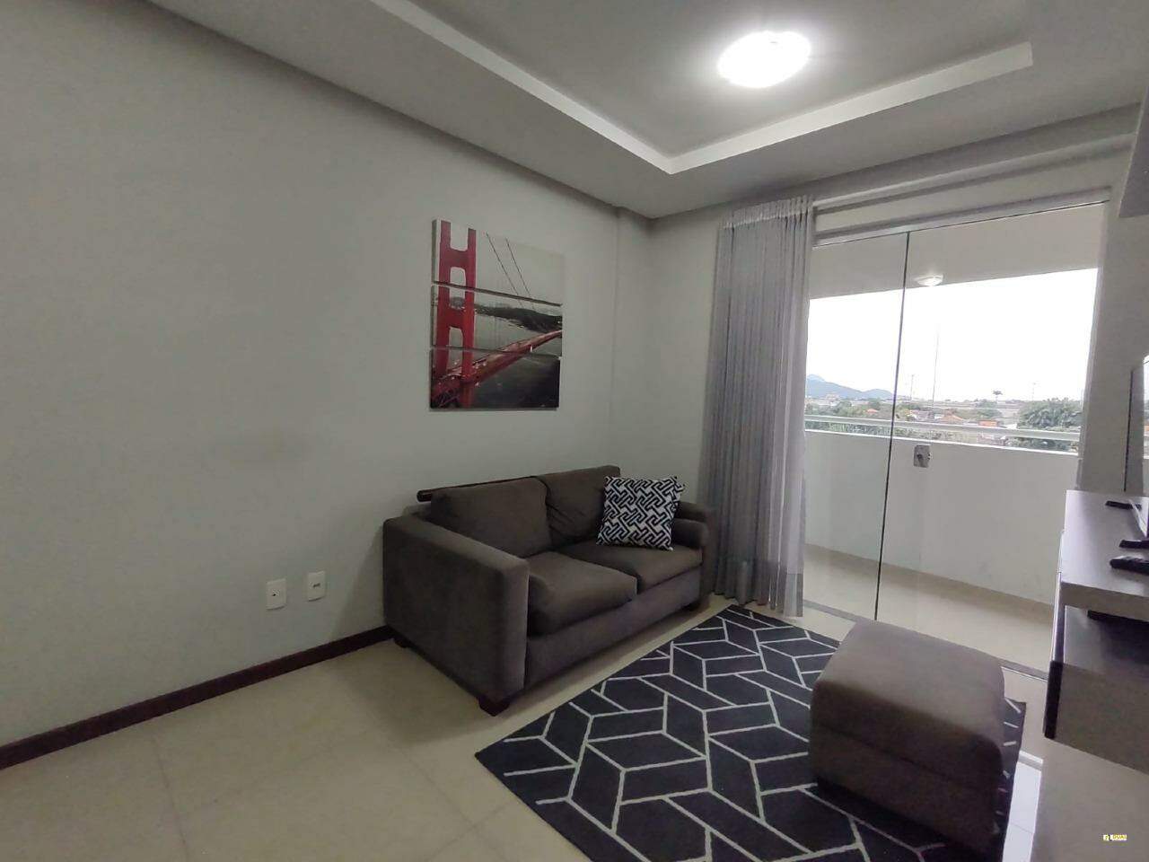 Apartamento semimobiliado com 3 quartos (1 suíte), 2 vagas de garagem no Baependi - Jaraguá do Sul/SC