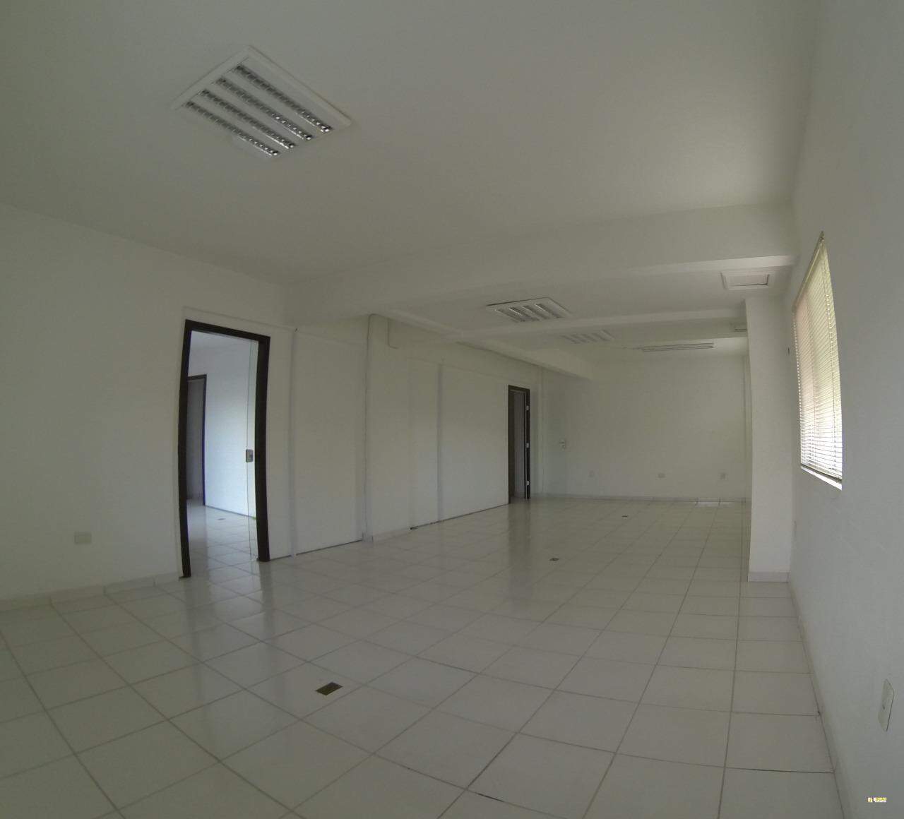 Imagem Sala comercial à venda no Centro de Jaraguá do Sul.