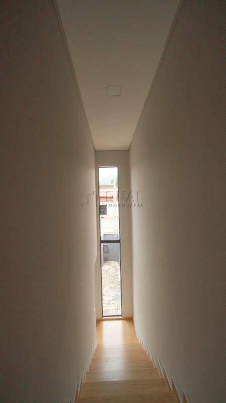 Imagem Geminado sobrado com Suíte + 2 dormitórios à venda no Jaraguá 99 em Jaraguá do Sul.