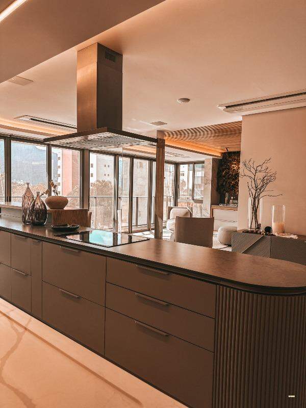 Imagem Apartamento à venda, 1 quarto, 3 suítes, 2 vagas, Centro - Jaraguá do Sul/SC