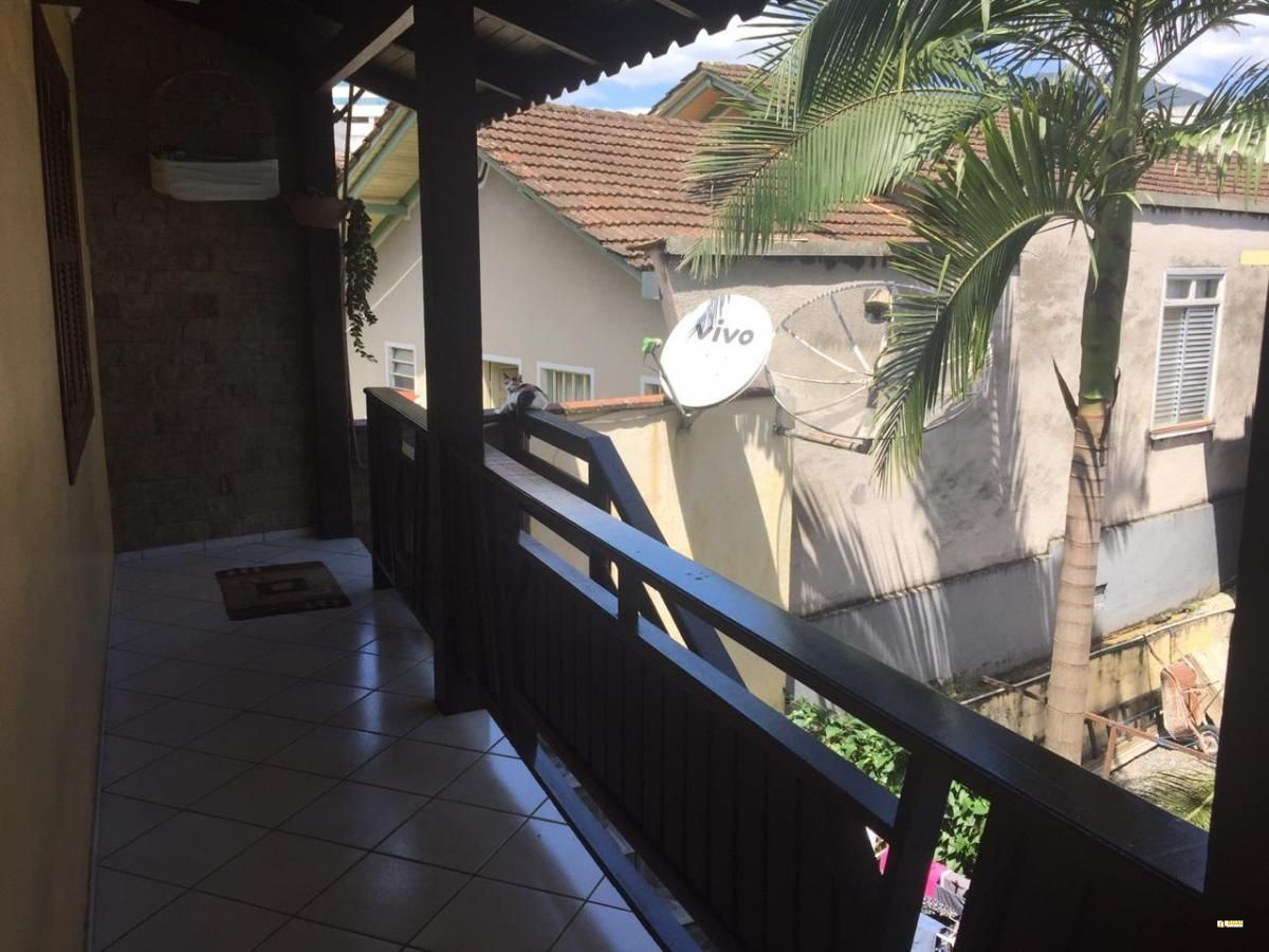 Imagem Casa à venda, 4 quartos, 1 suíte, 5 vagas, Centro - Jaraguá do Sul/SC