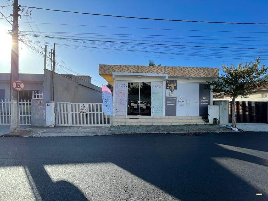 Casa à venda, 4 quartos, 1 suíte, 5 vagas, Centro - Jaraguá do Sul/SC