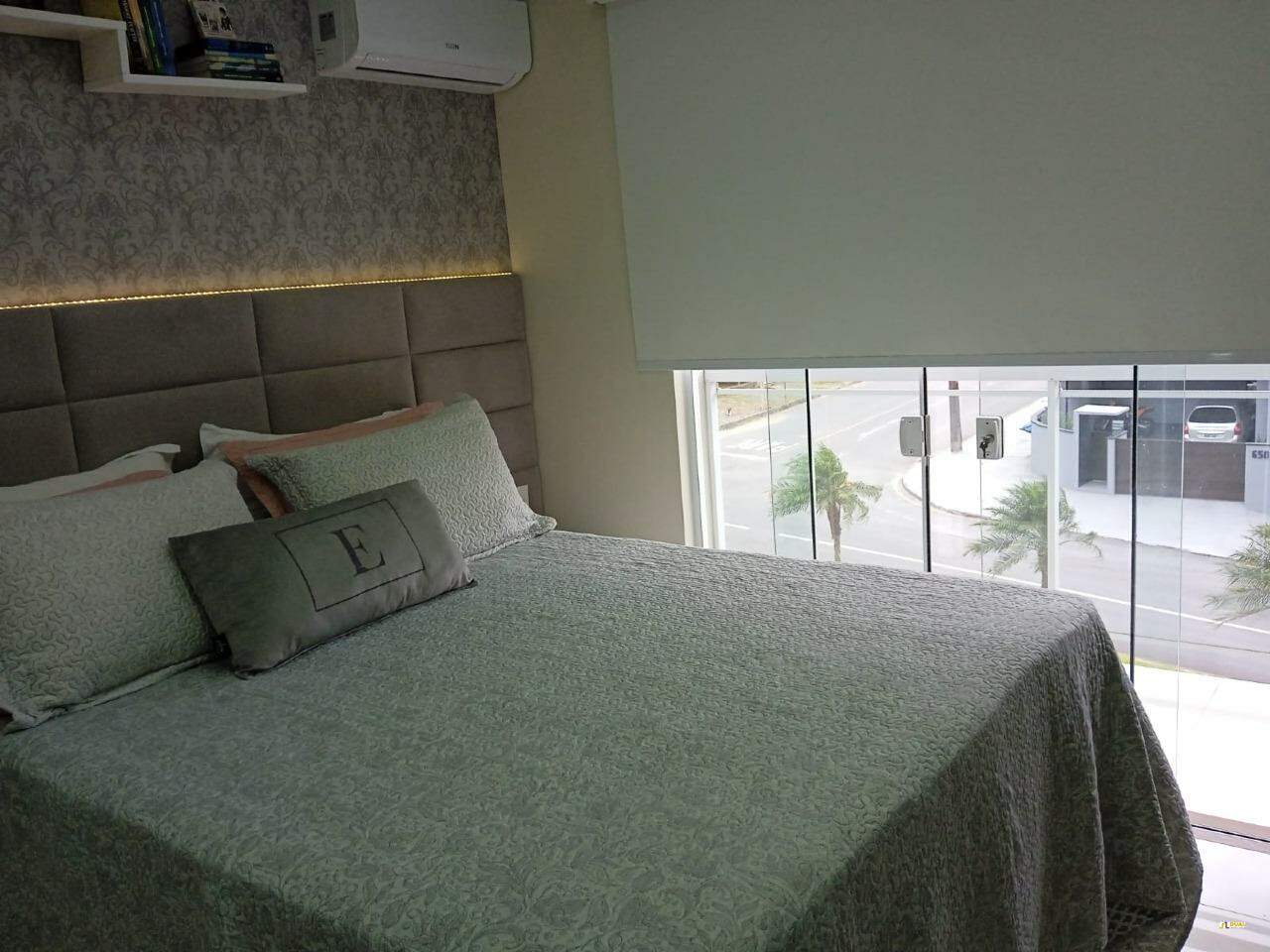 Imagem Dois sobrados no mesmo terreno a venda no bairro Tifa Martins em Jaraguá do Sul