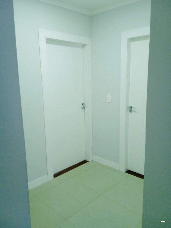 Imagem Dois sobrados no mesmo terreno a venda no bairro Tifa Martins em Jaraguá do Sul