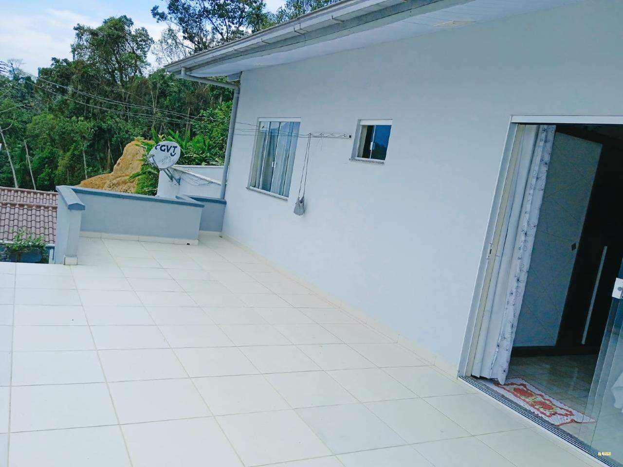 Imagem Dois sobrados no mesmo terreno a venda no bairro Tifa Martins em Jaraguá do Sul