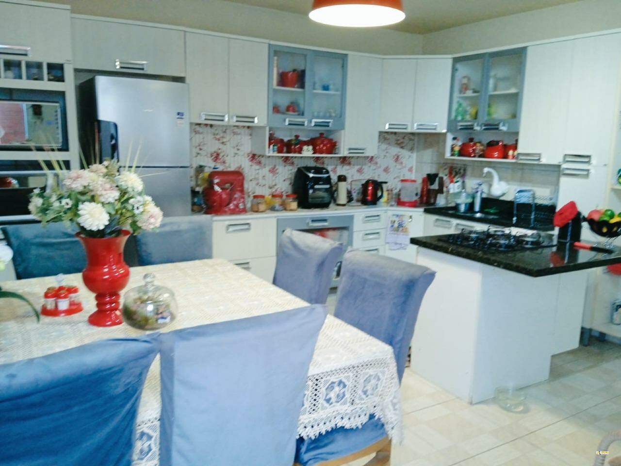 Imagem Dois sobrados no mesmo terreno a venda no bairro Tifa Martins em Jaraguá do Sul