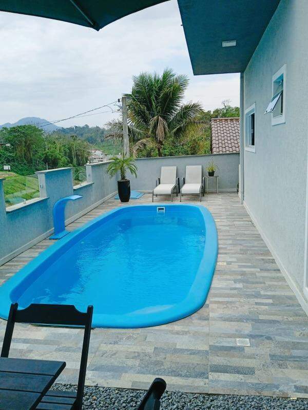 Imagem Dois sobrados no mesmo terreno a venda no bairro Tifa Martins em Jaraguá do Sul