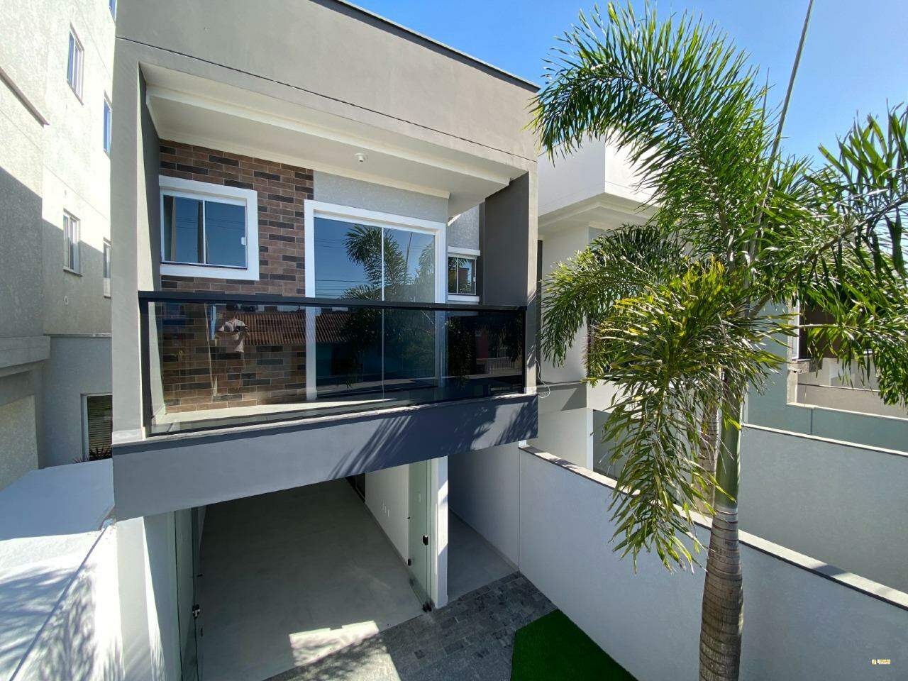 Geminado à venda, 2 quartos, 1 suíte, 2 vagas, Itacolomi - Balneário Piçarras/SC