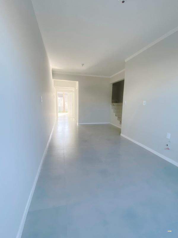 Imagem Geminado à venda, 2 quartos, 1 suíte, 2 vagas, Itacolomi - Balneário Piçarras/SC