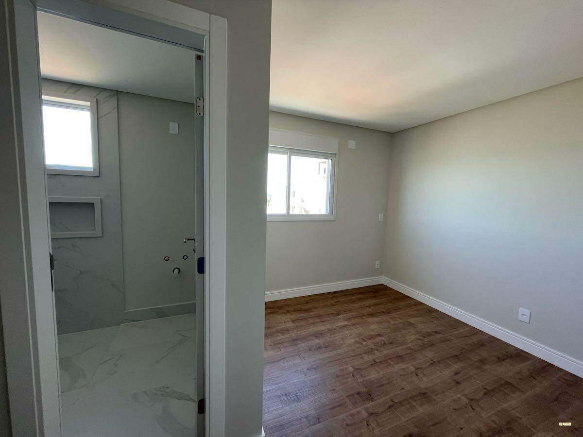 Imagem Apartamento Alto Padrão à Venda em Balneário Piçarras – 3 Suítes e Vista Mar