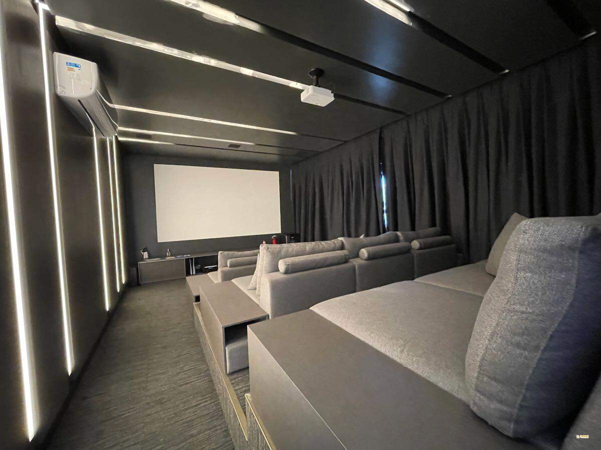 Imagem Apartamento Alto Padrão à Venda em Balneário Piçarras – 3 Suítes e Vista Mar