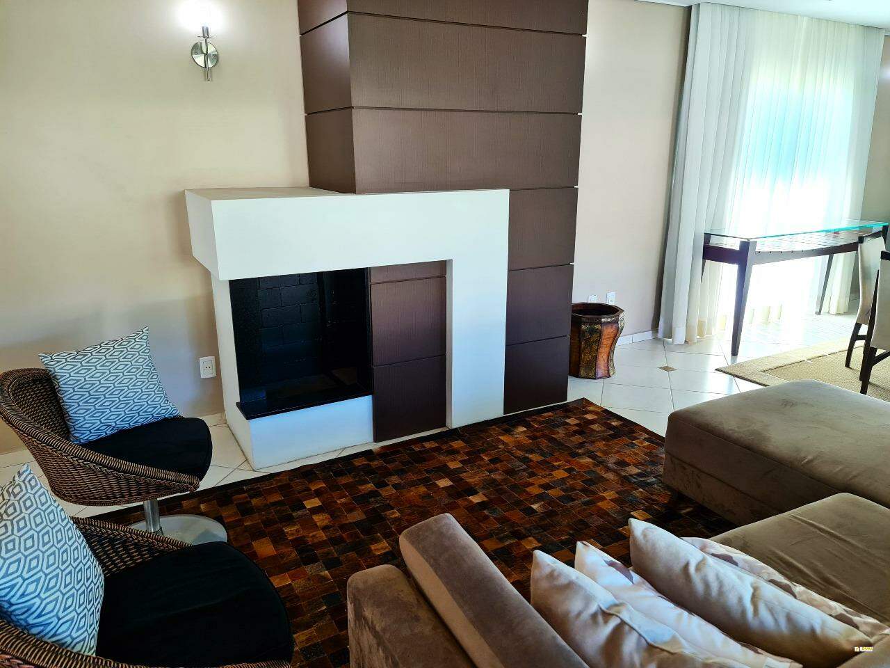 Imagem Casa à venda, 1 quarto, 3 suítes, 3 vagas, Jaraguá Esquerdo - Jaraguá do Sul/SC