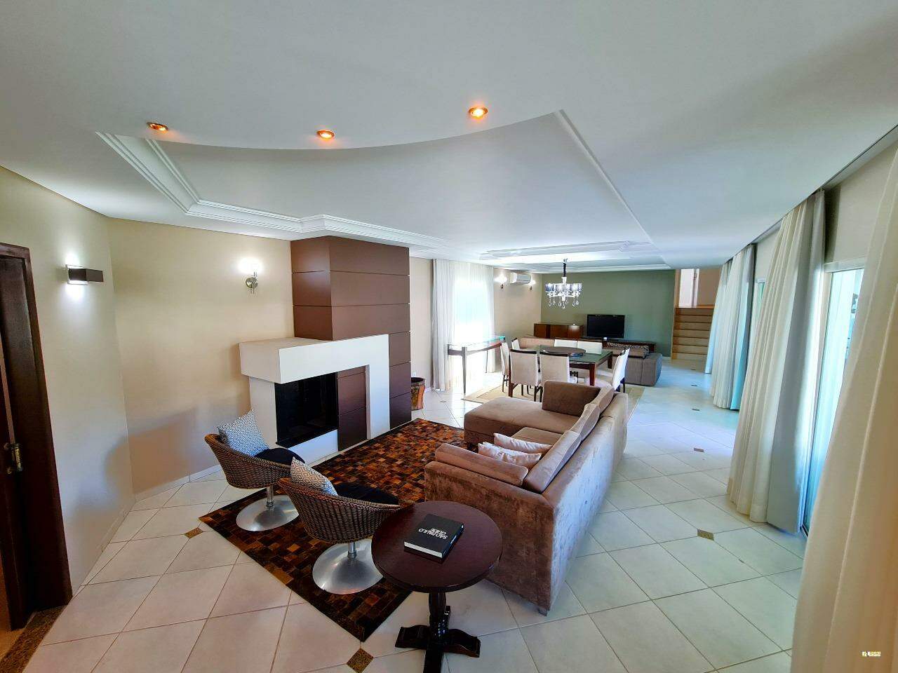 Imagem Casa à venda, 1 quarto, 3 suítes, 3 vagas, Jaraguá Esquerdo - Jaraguá do Sul/SC