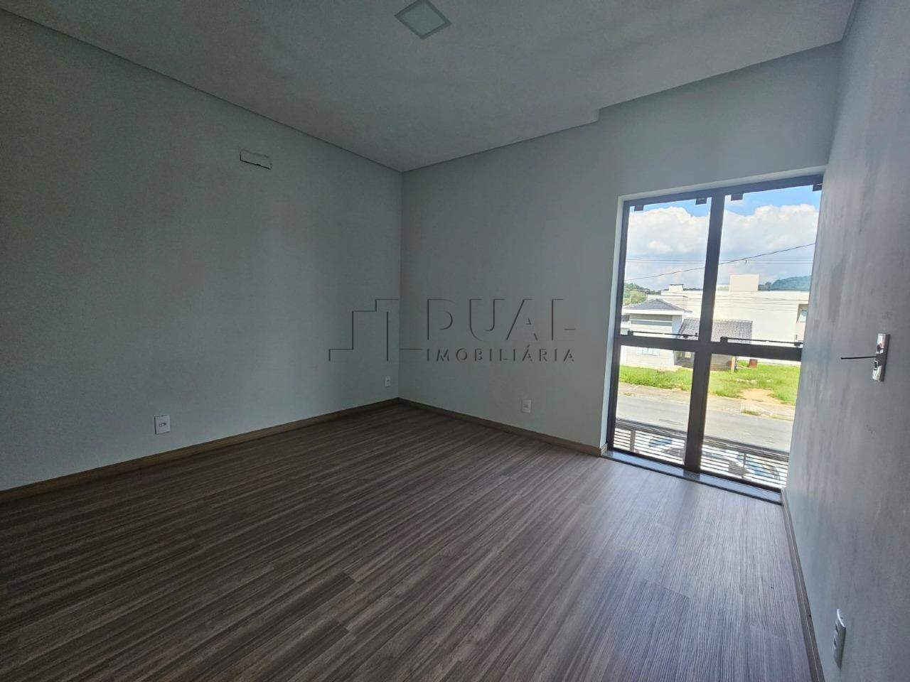 Imagem Sobrado geminado a venda no bairro Três Rios do Norte em Jaraguá do Sul