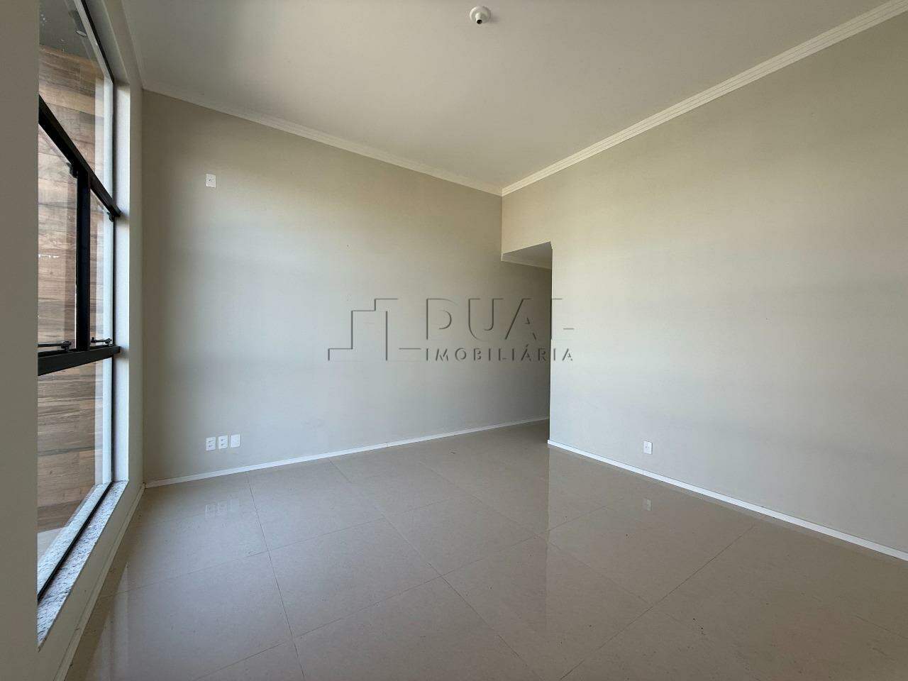 Imagem Moderna e Pronta para Morar: Casa Geminada com 3 Dormitórios e Churrasqueira