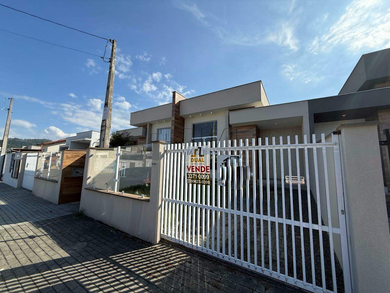 Imagem Casa Térrea Nova à Venda | 3 Quartos | Moderna, Ventilada e Localização em Valorização