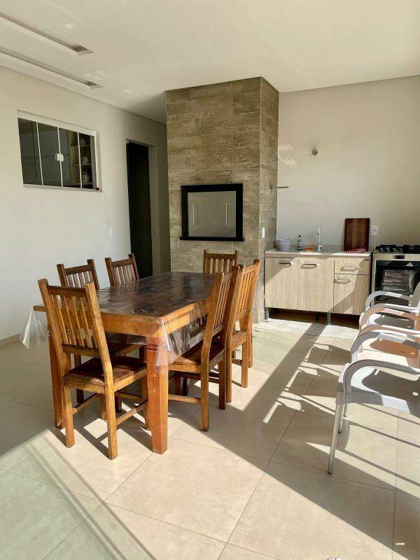 Imagem Casa à venda, 2 quartos, 2 suítes, 3 vagas, Nossa Senhora Da Paz - Balneário Piçarras/SC