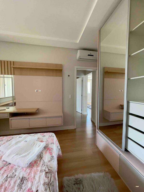 Imagem Casa à venda, 2 quartos, 2 suítes, 3 vagas, Nossa Senhora Da Paz - Balneário Piçarras/SC