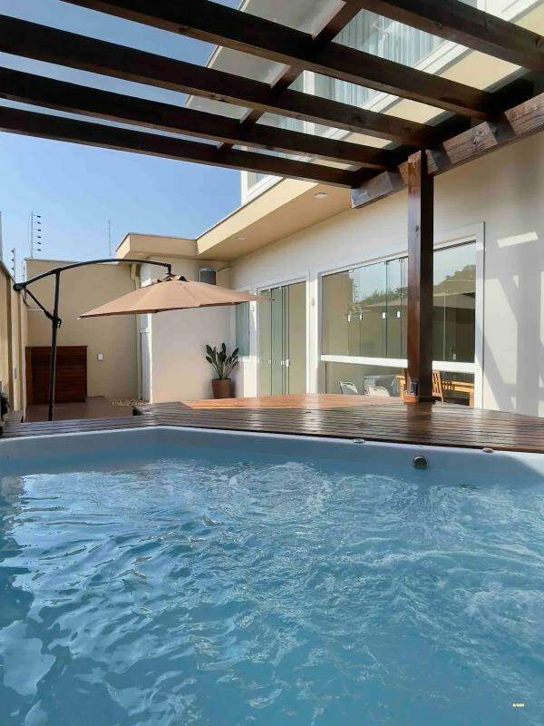 Imagem Casa à venda, 2 quartos, 2 suítes, 3 vagas, Nossa Senhora Da Paz - Balneário Piçarras/SC