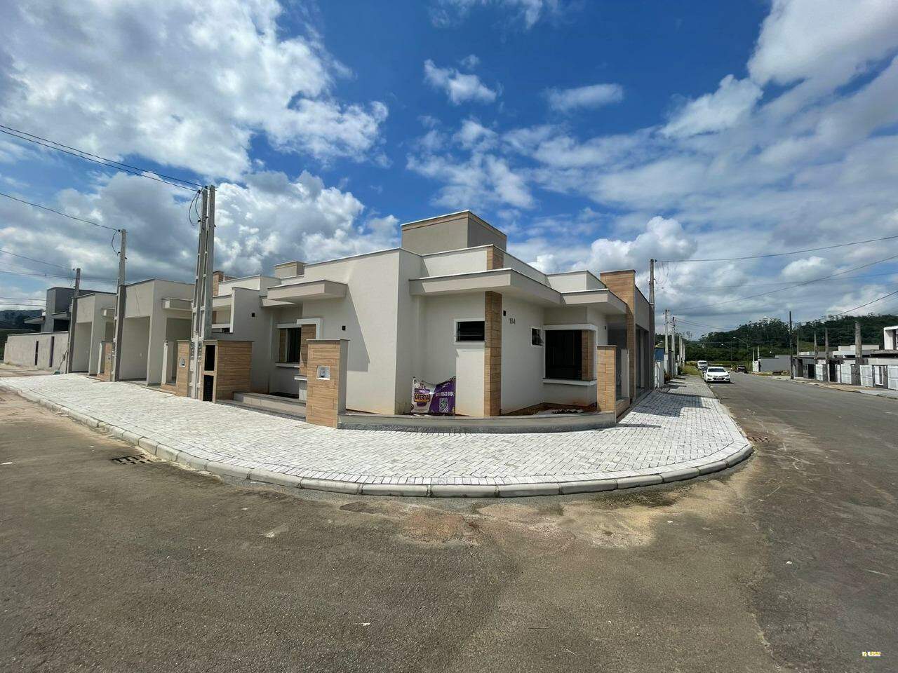 Imagem principal Geminado de esquina a venda no bairro Três Rios do Norte em Jaraguá do Sul no loteamento Mirage
