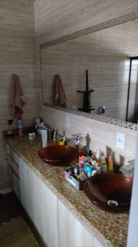 Imagem Casa à venda, 4 quartos, 1 suíte, 2 vagas, Vila Lalau - Jaraguá do Sul/SC